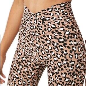 aerie Chill Play Move 7/8 Cheetah Print Crossover Leggings • Size Small